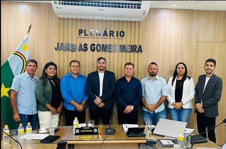 Câmara Municipal aprova reajuste salarial para profissionais do magistério